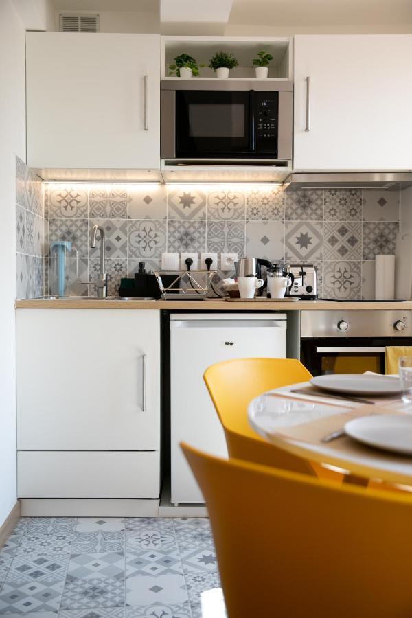 Apartamento Duplex Avec Terrasse - Hyper-Centre De Tolón Exterior foto